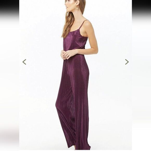 Forever 21  - Picture 5 of 9